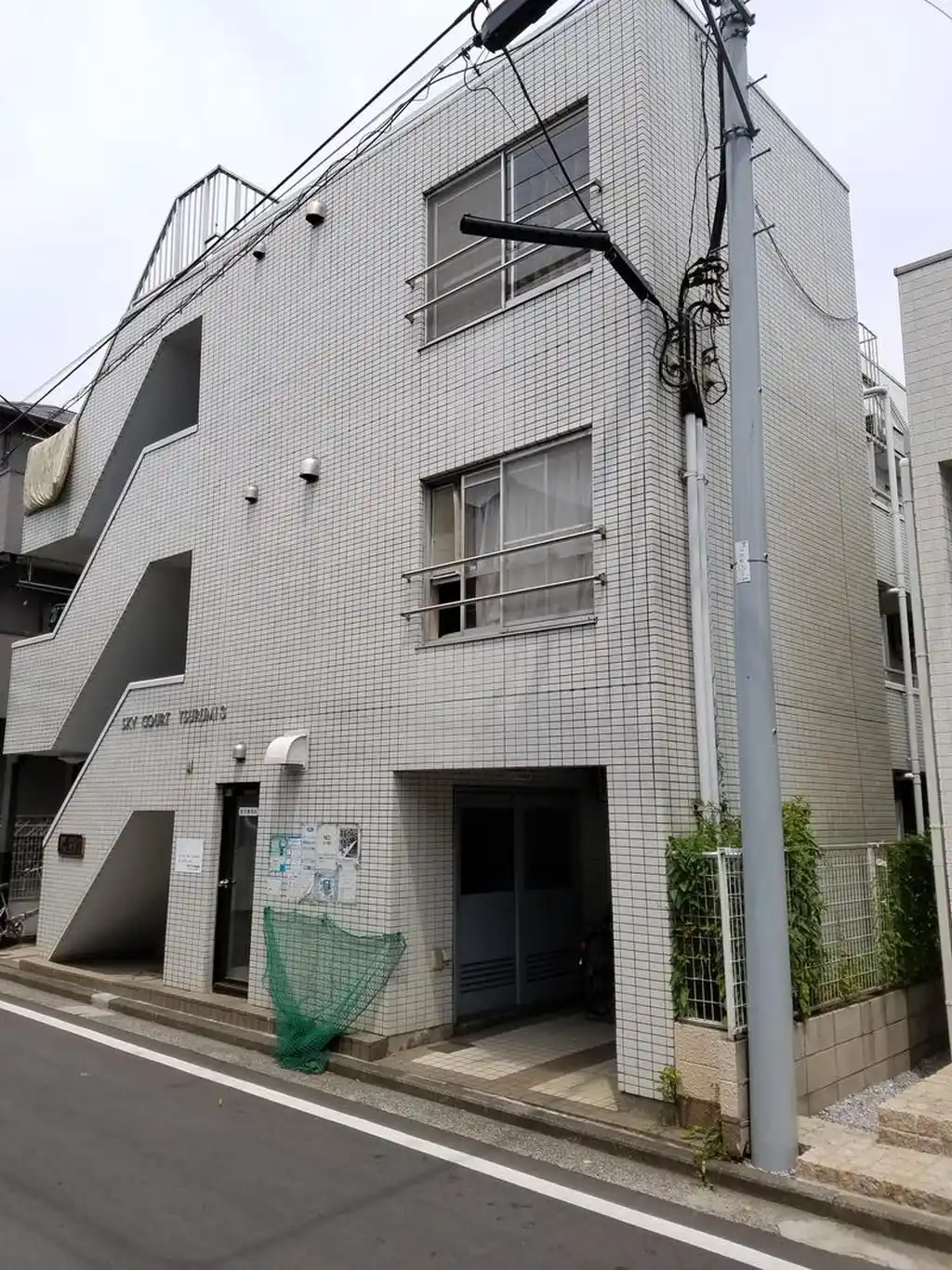 スカイコート鶴見3 外観