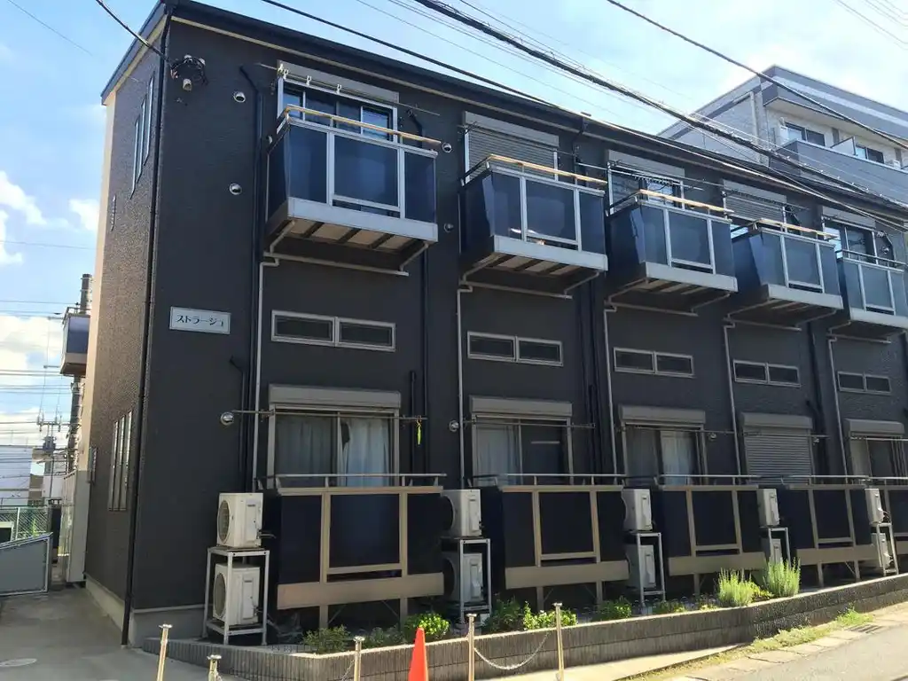 ストラージュ 外観