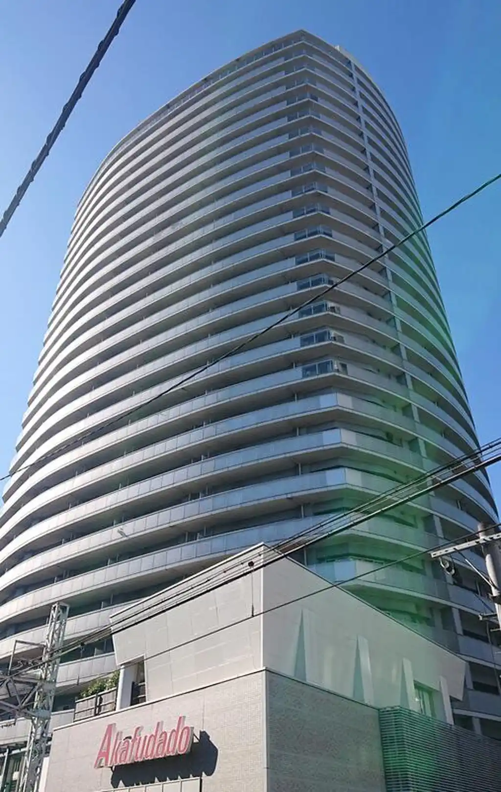 マークスタワー 外観