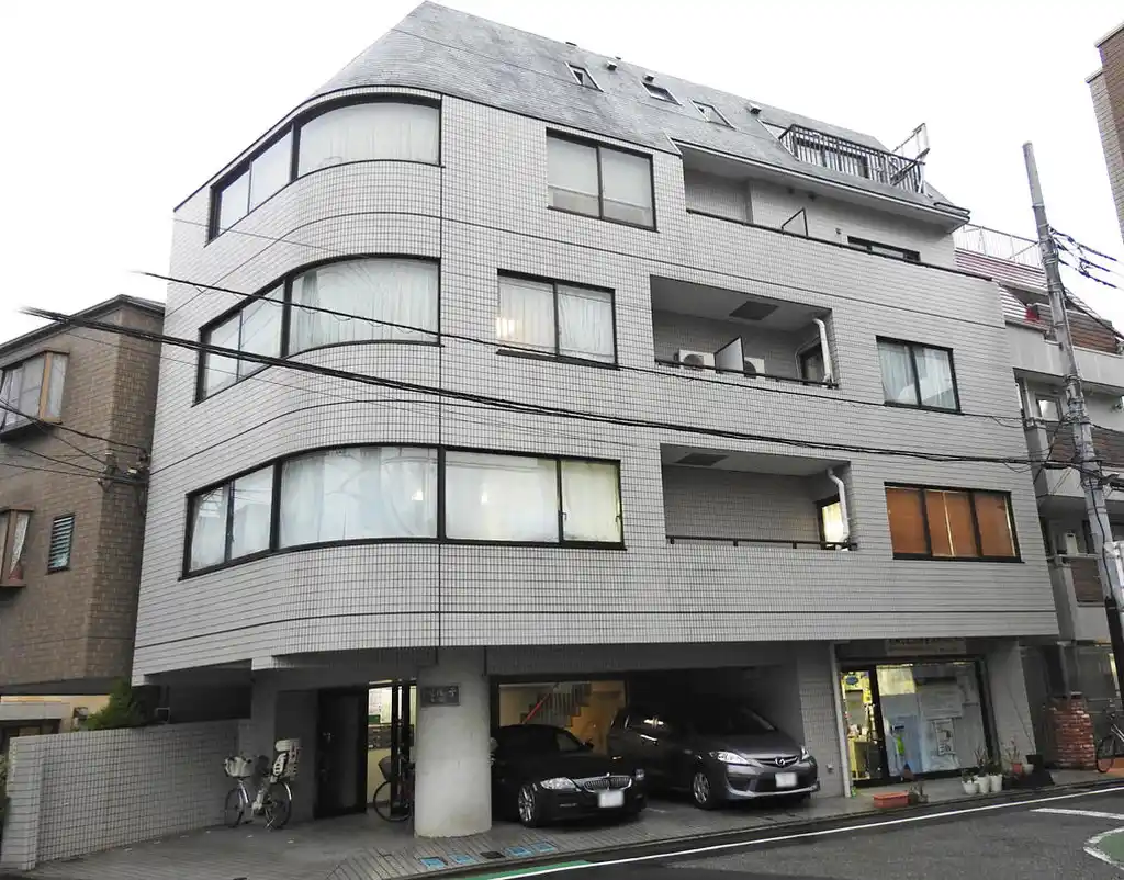 リベルテ本駒 外観