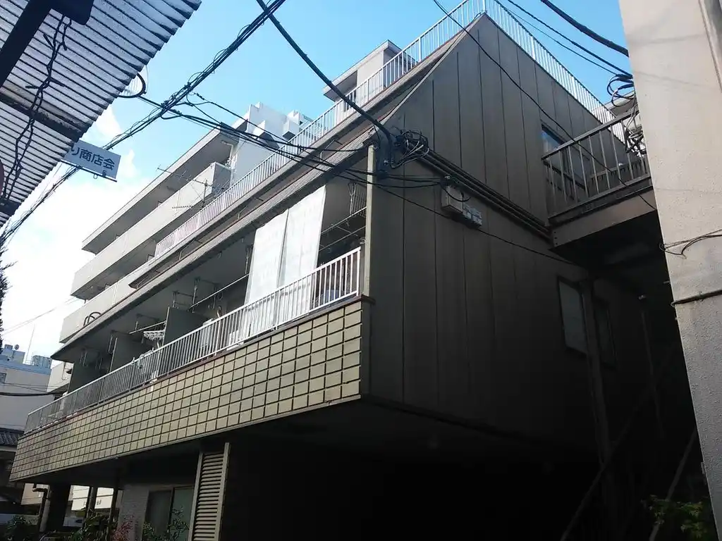 ロイヤルハイツ 外観
