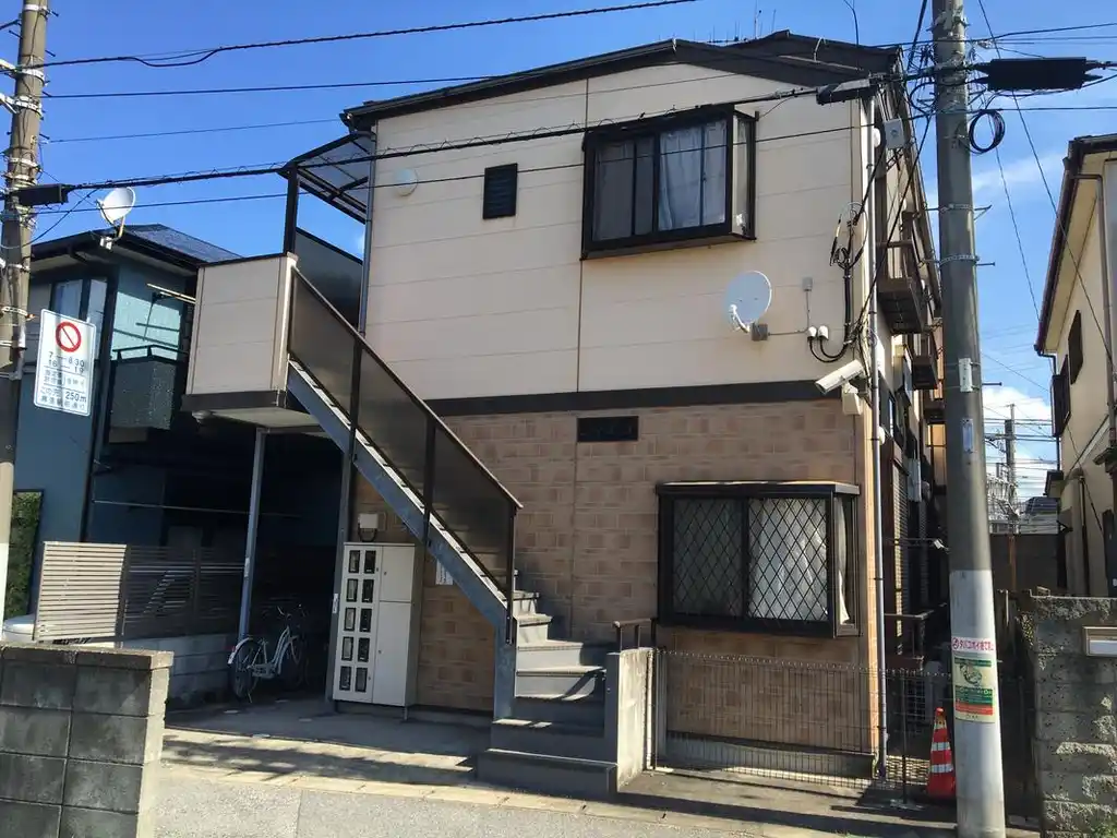 ノイエ・J 外観