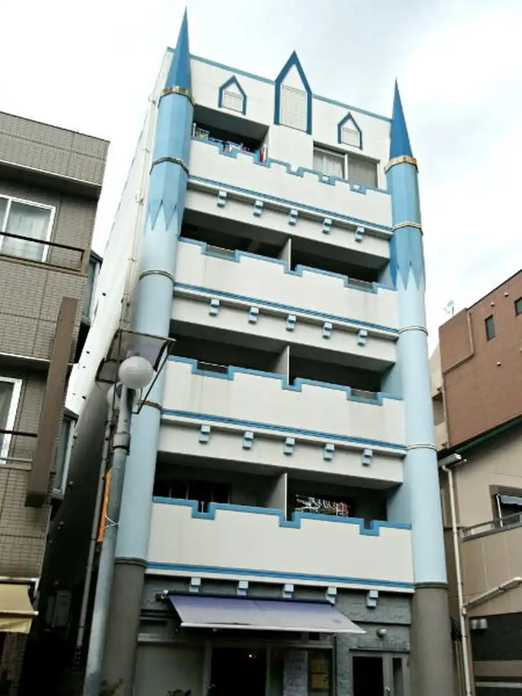 ホワイトキャッスル 外観