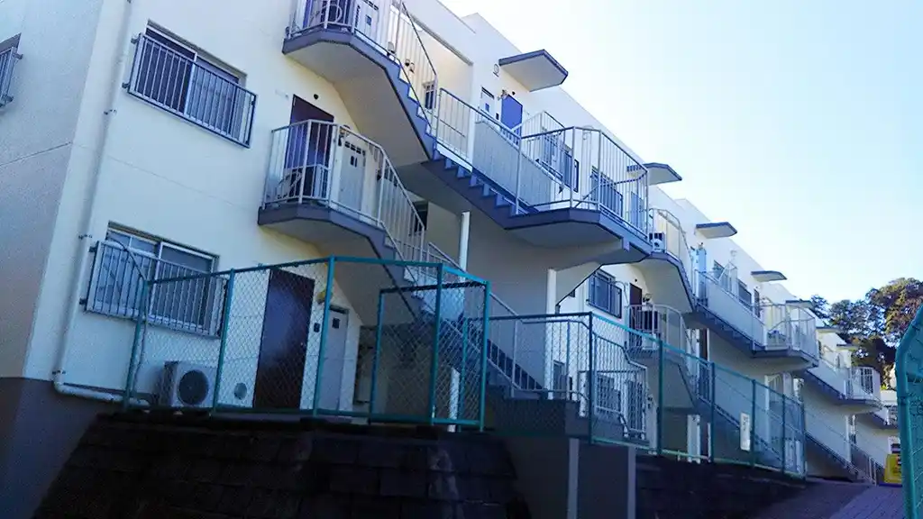 ドルミ中山E棟 外観