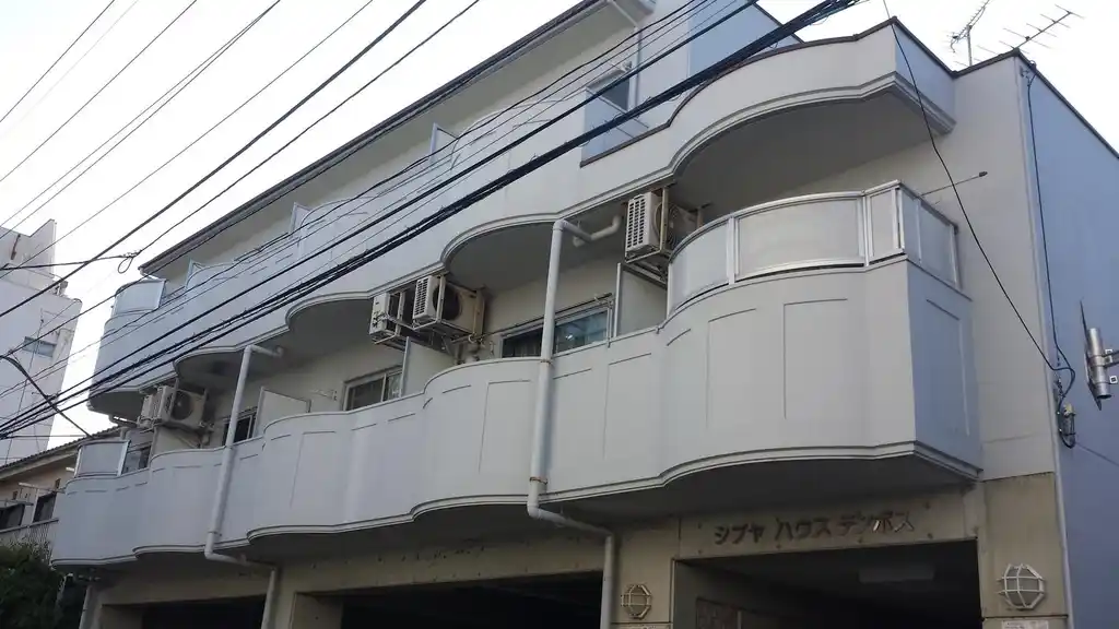 シブヤハウステンボス 外観