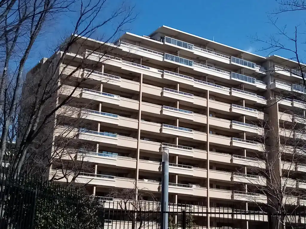 桜上水ガーデンズB棟 外観