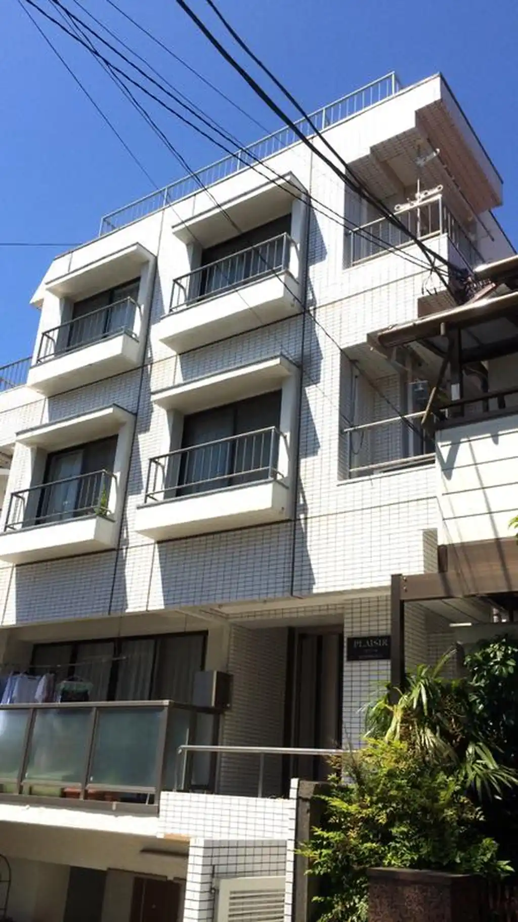 プレジール 外観