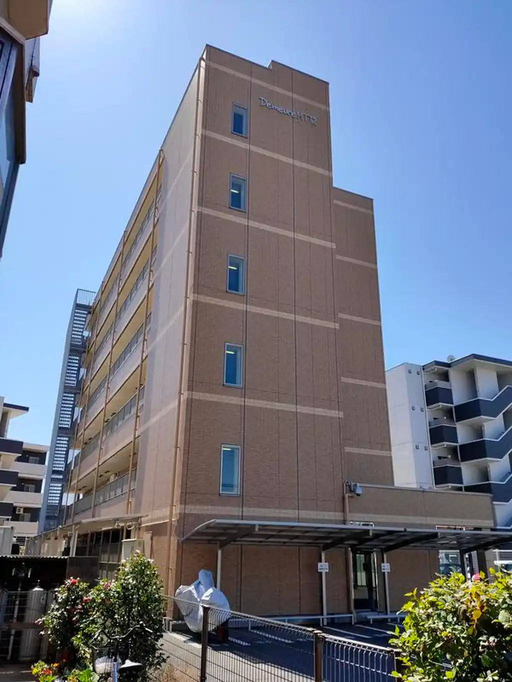 ドミールMTR 外観