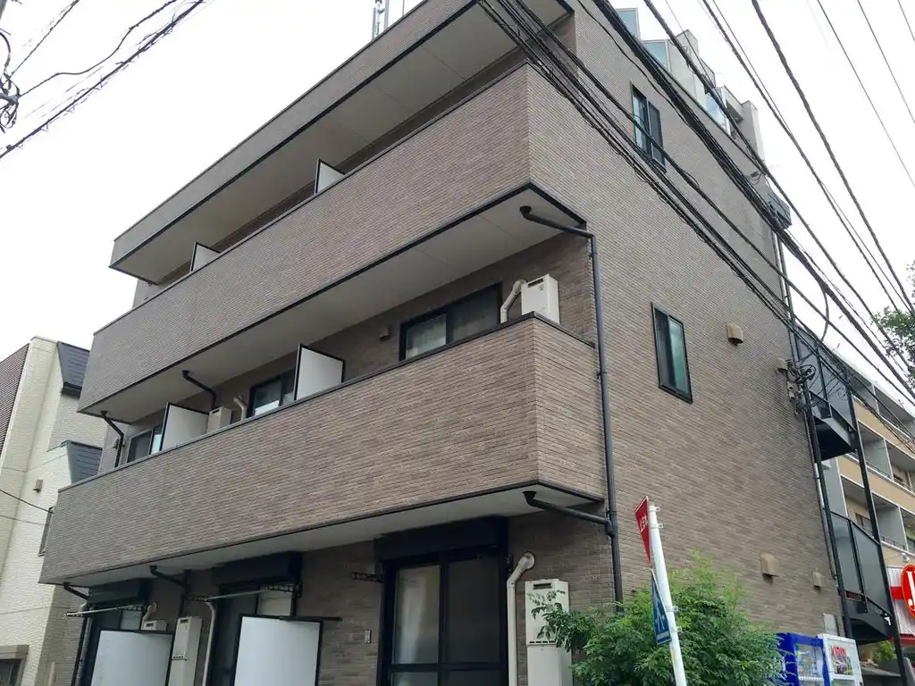 ボン・ヴォアザン 外観