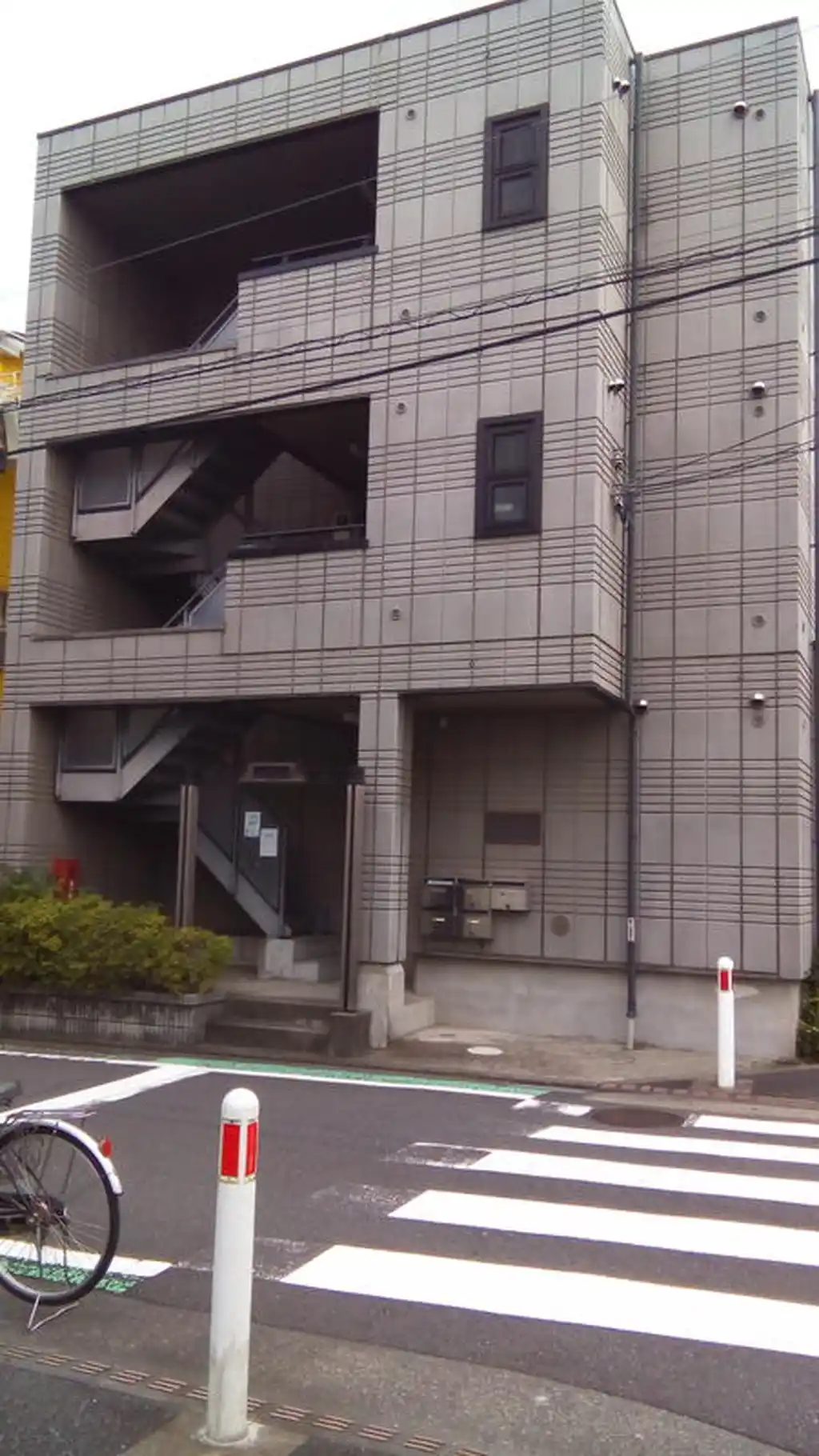 プレミールヒコネ 外観