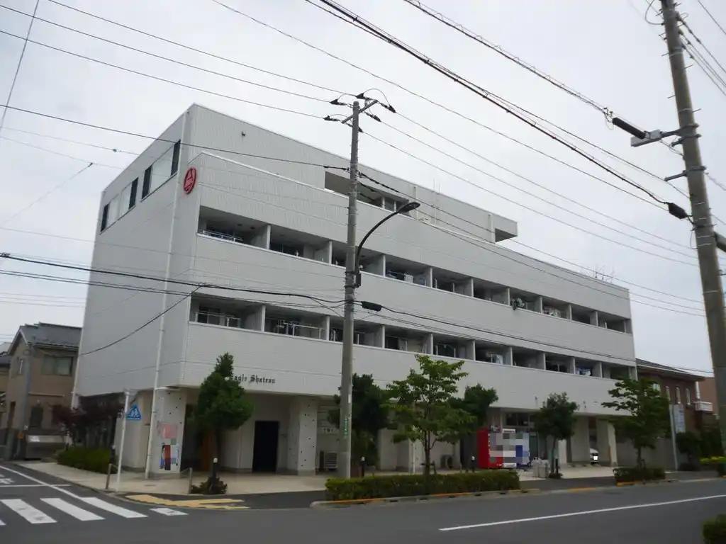 イーグルシャトー 外観