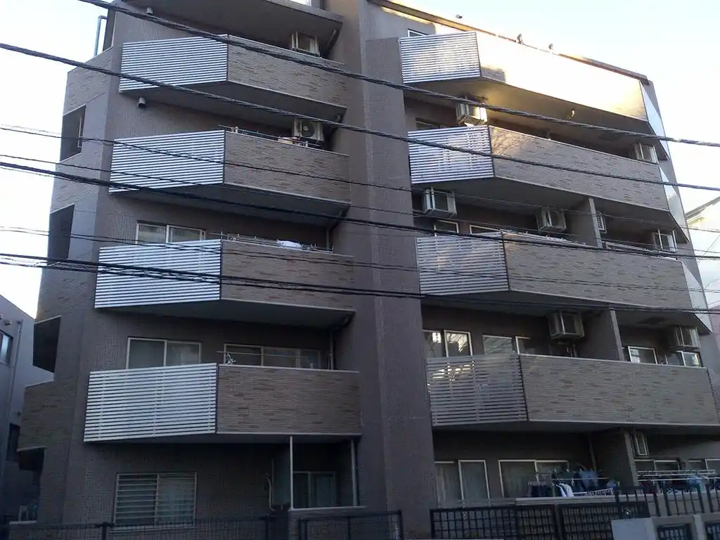 クオス本郷本妙寺坂 外観