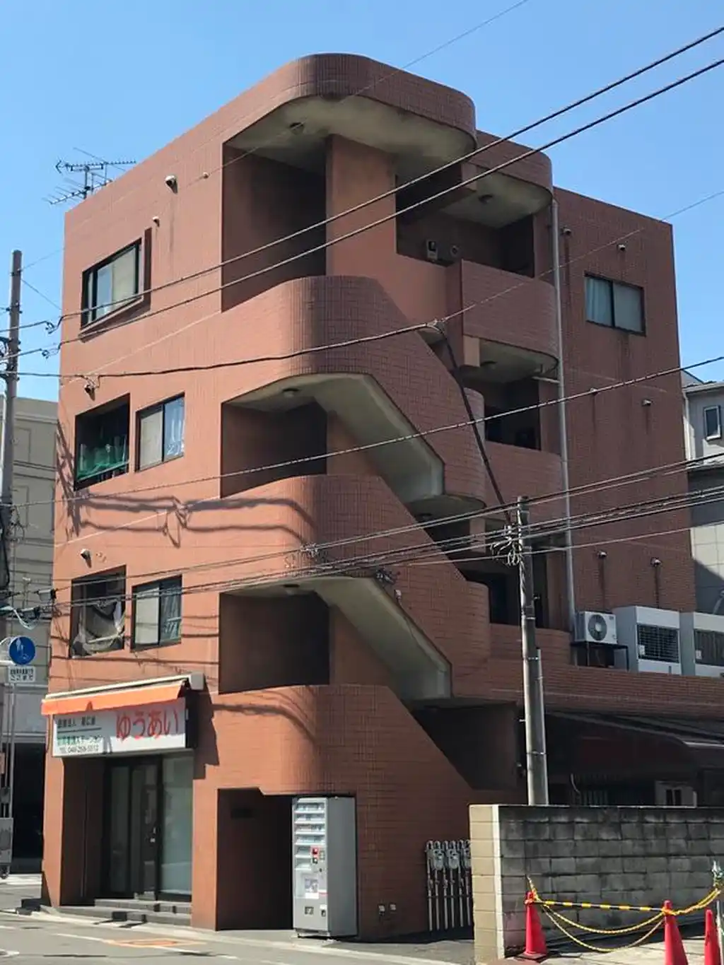 岩田屋ビル 外観