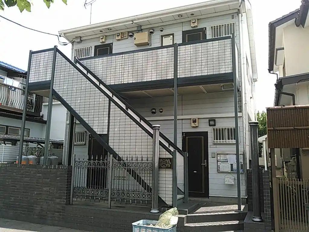 レオパレス松原団地第17 外観