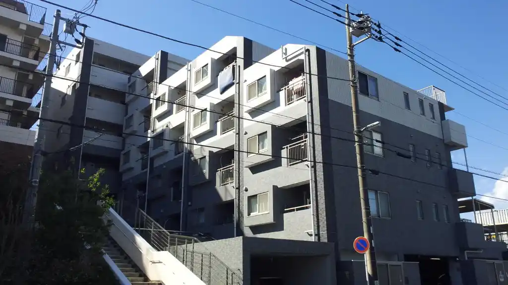 ディルッソ 外観