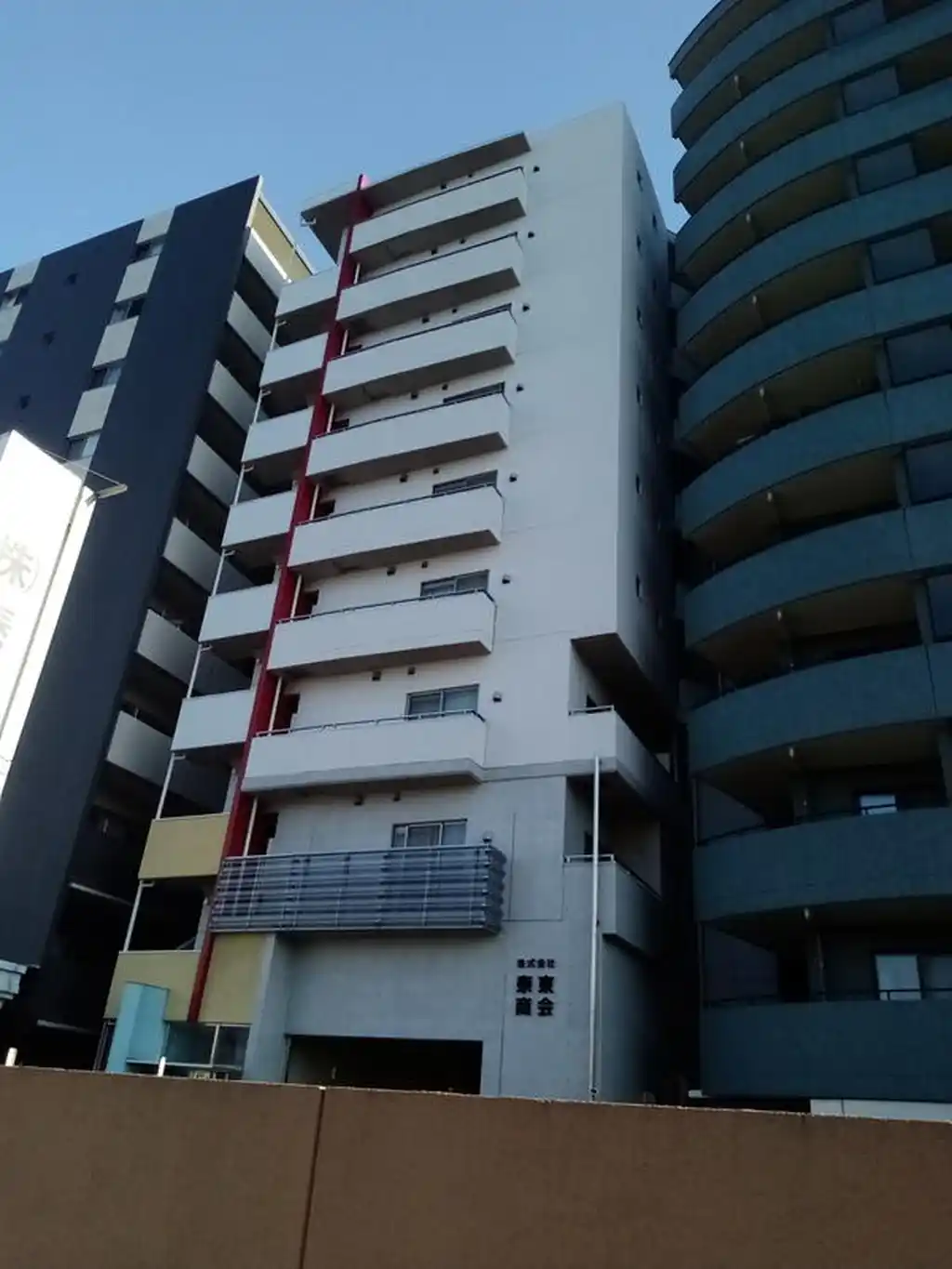 コニファー新子安 外観