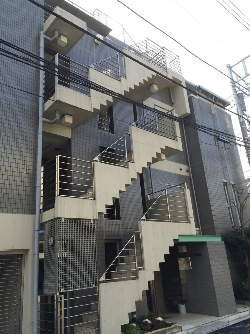 エルパティオ西片 外観