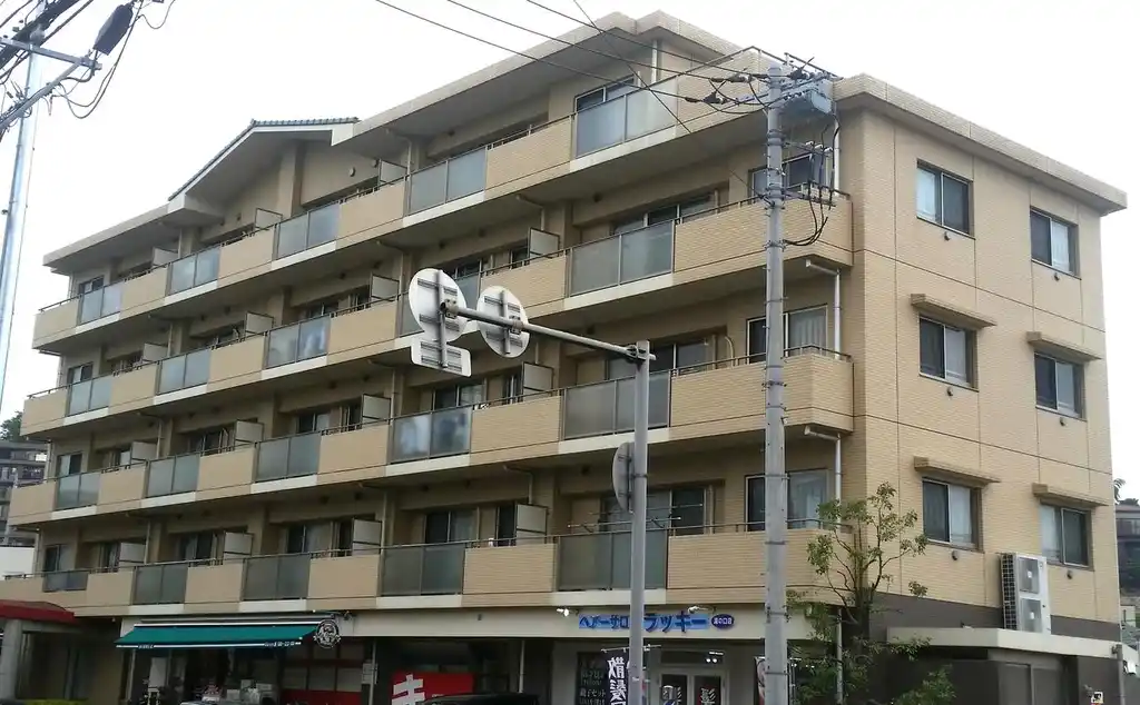 グリシーヌ K 外観