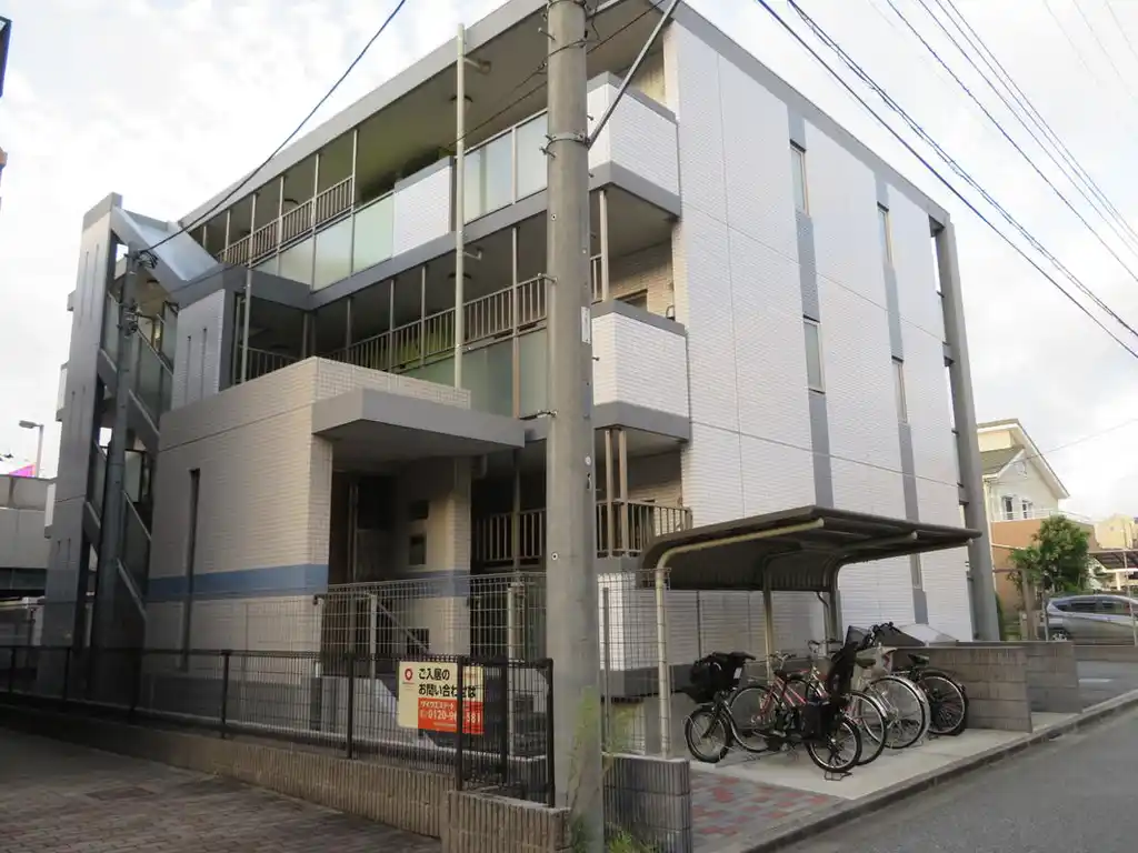 ラルーチェ 外観
