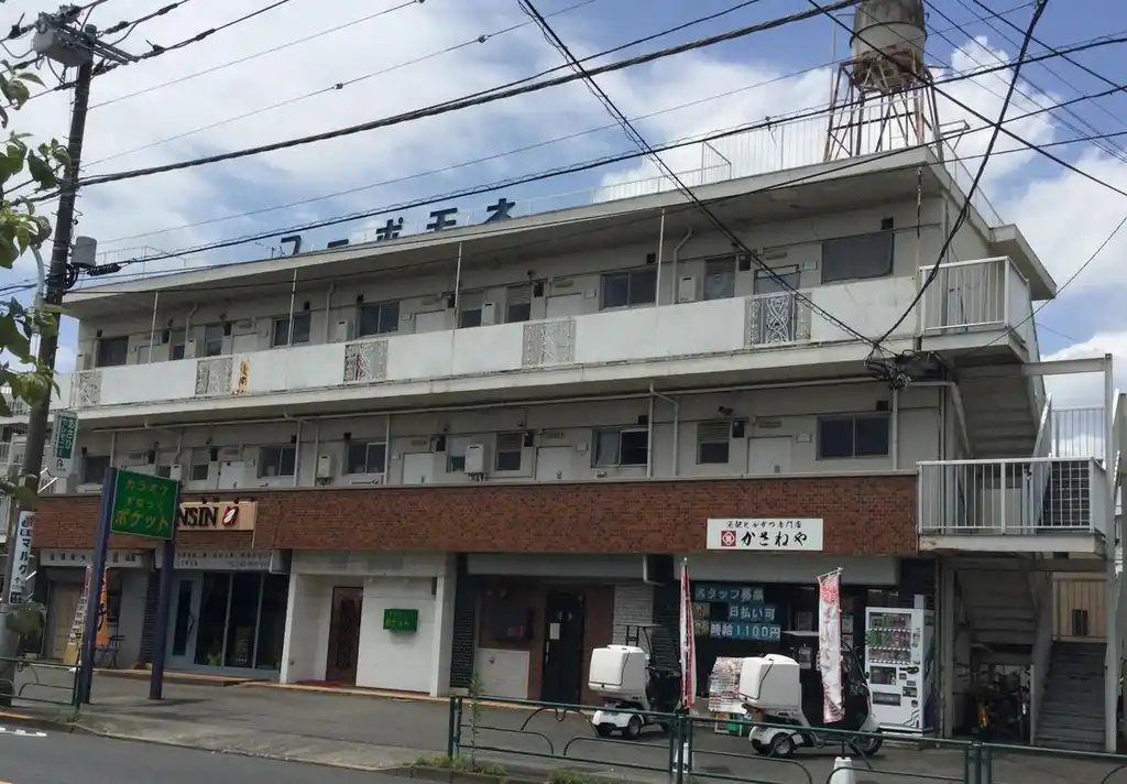 コーポモネ 外観