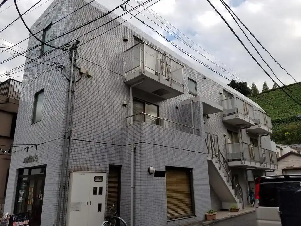 プラージュ石川町 外観