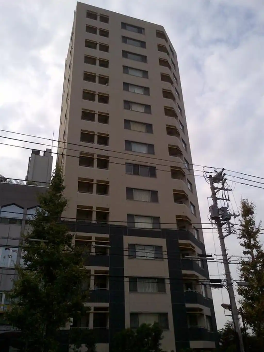 アパートメンツ本駒込 外観