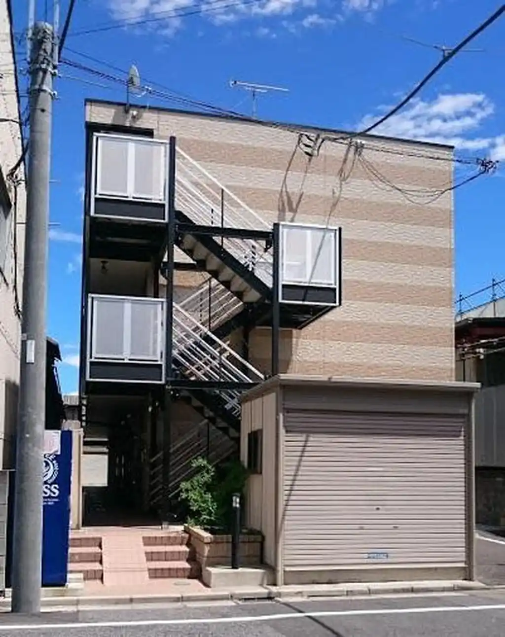 レオパレスBluetimes 外観