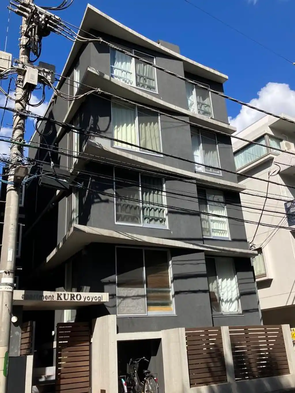 apartmentKURO代々木 外観