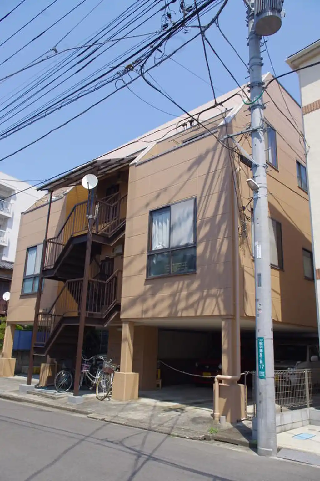 ハイツ三真 外観