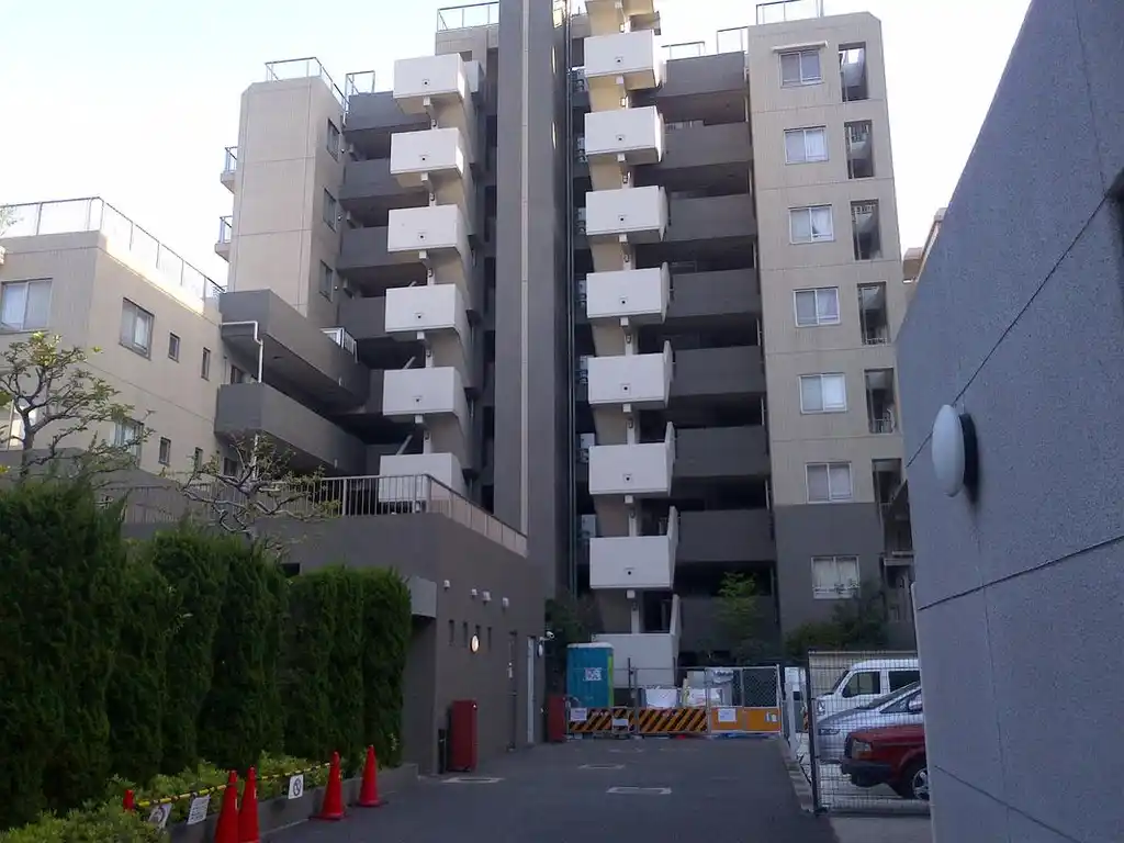 THEパームス本郷龍岡 外観