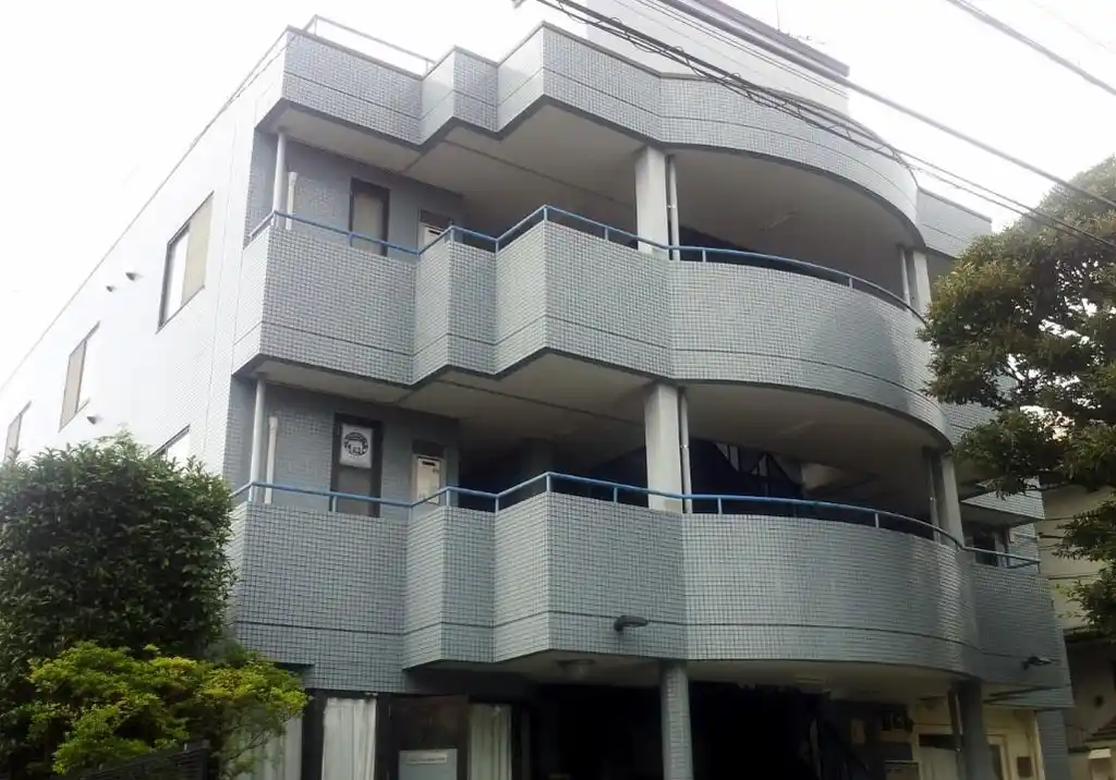 オークハウス国立 外観