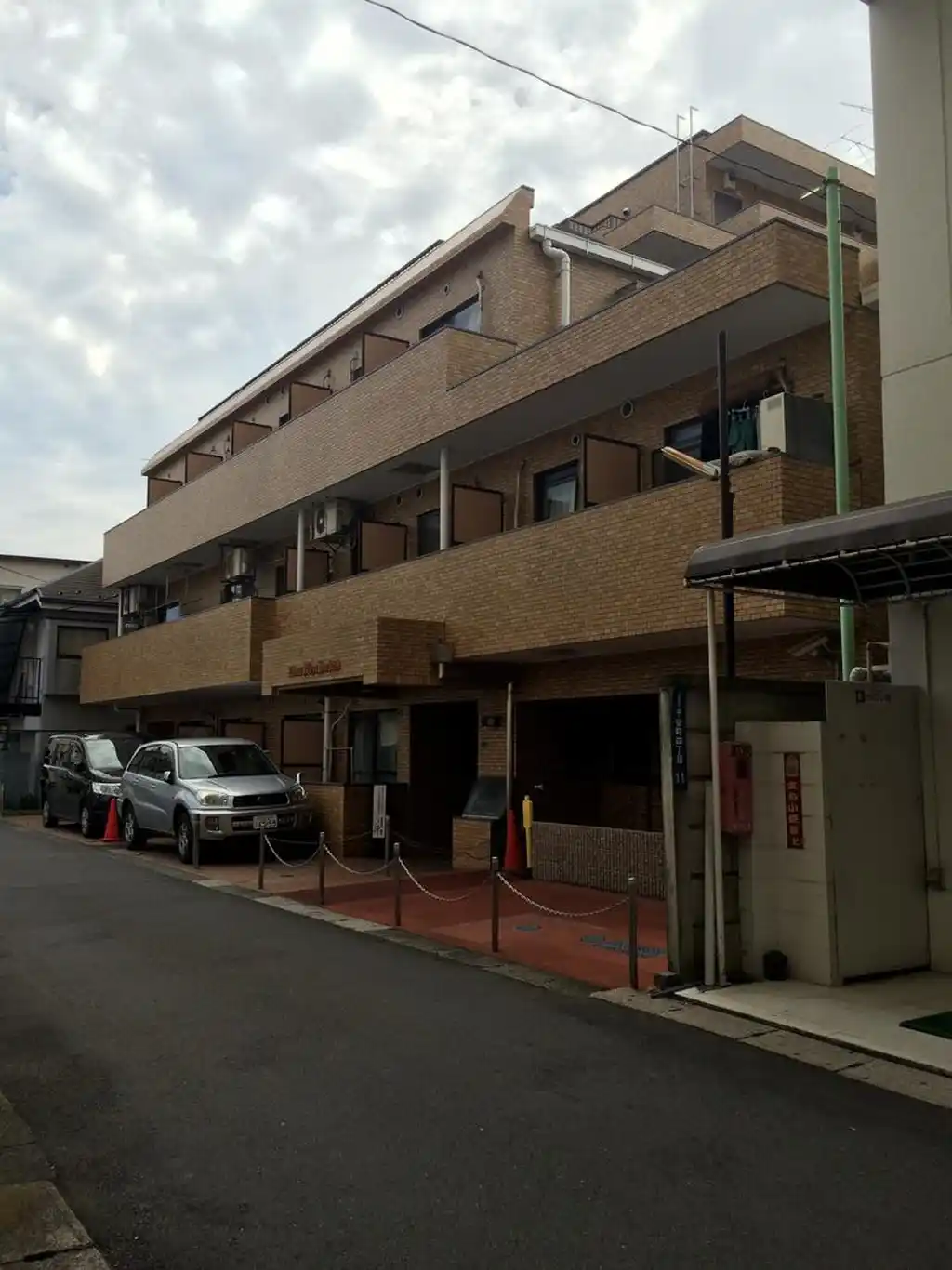 ライオンズプラザ 外観