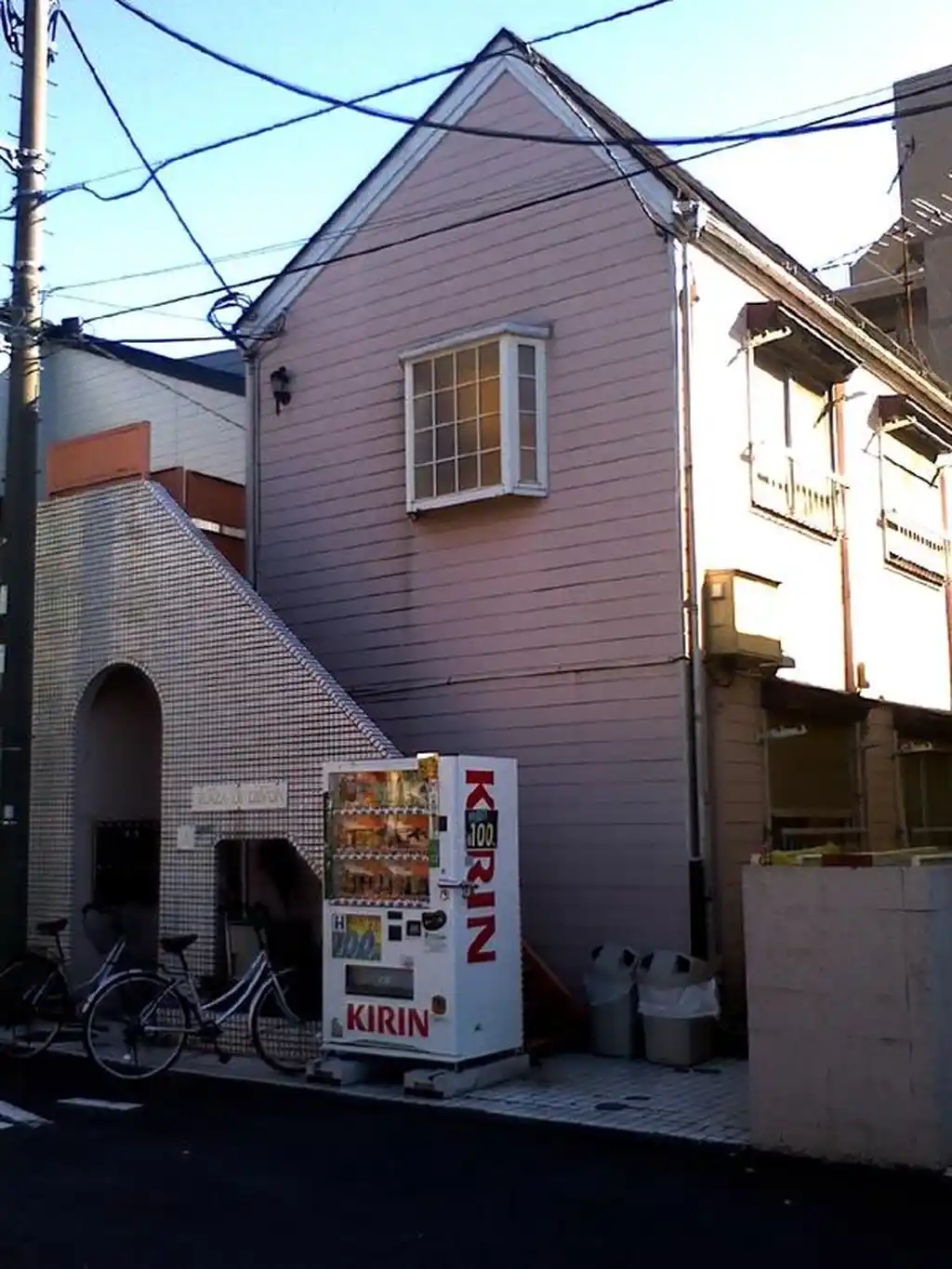 プラザ・ドゥ・デボン 外観