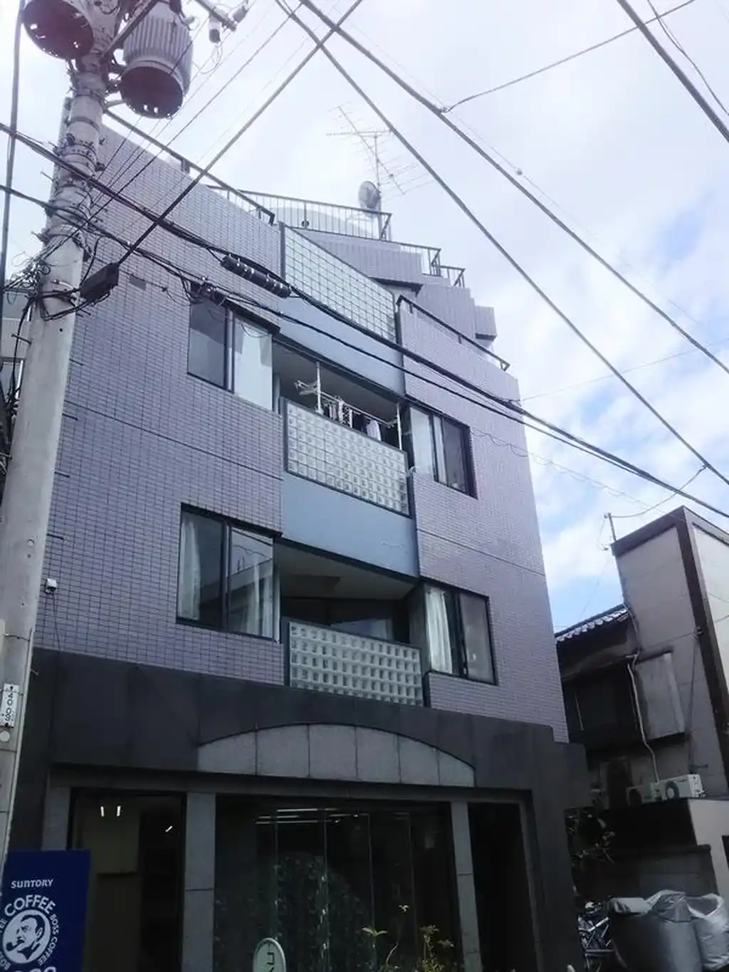 ドミアエロリト 外観