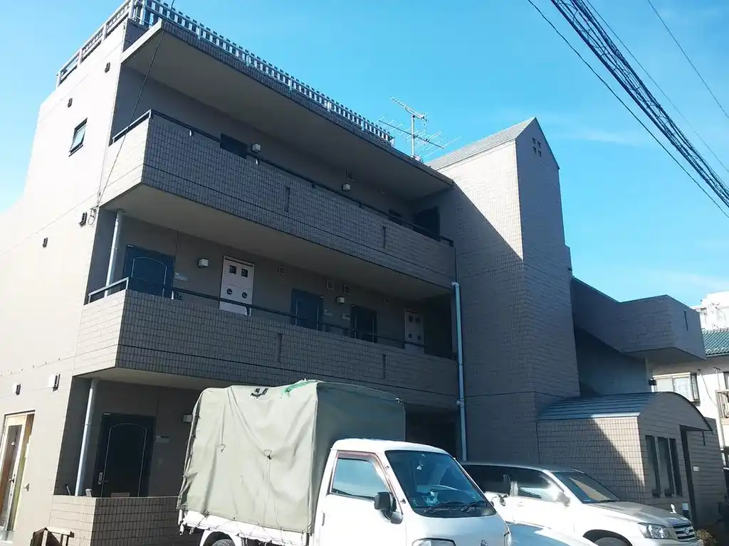ファミール赤堤 外観