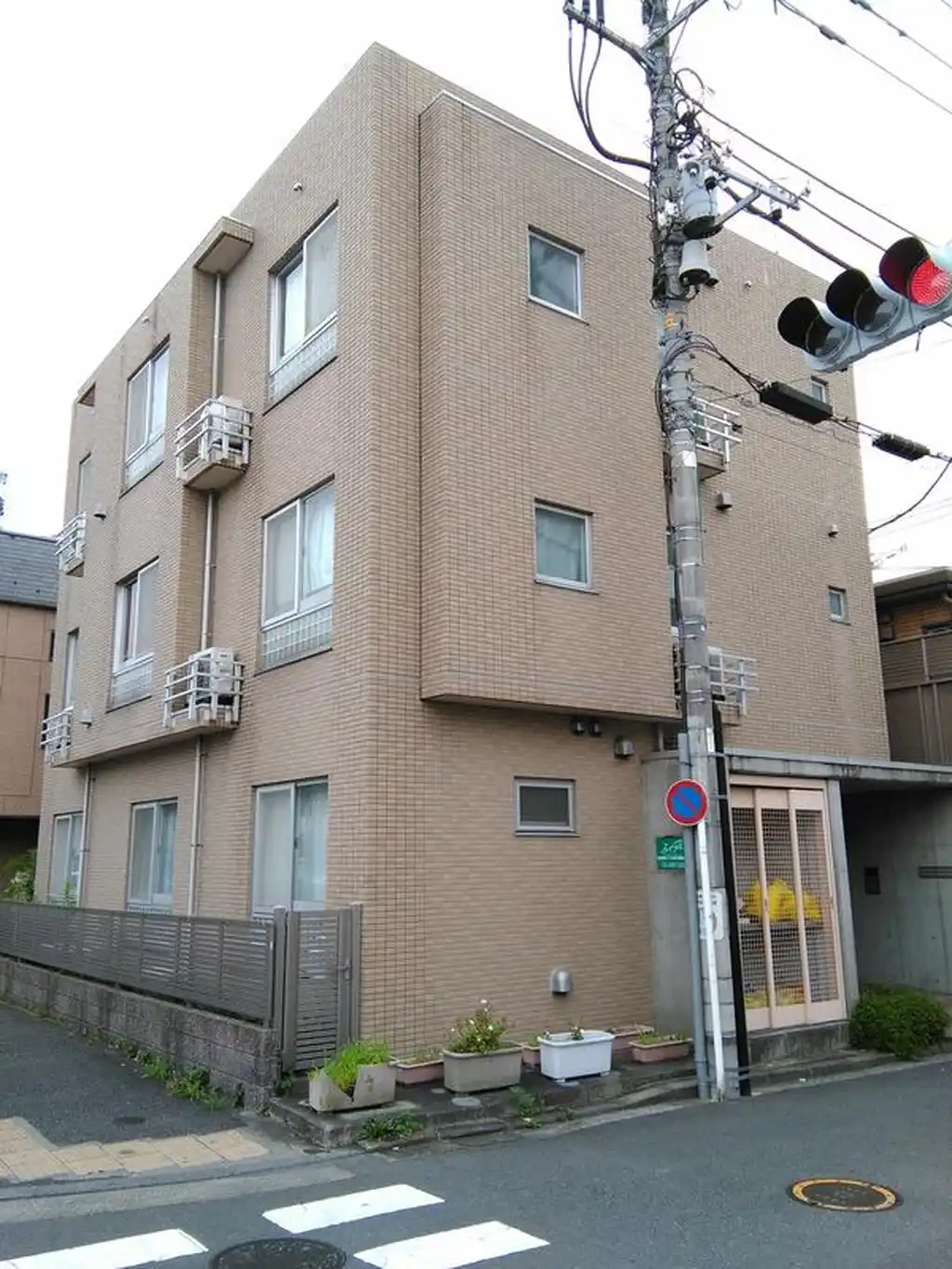 プラダハイツ 外観