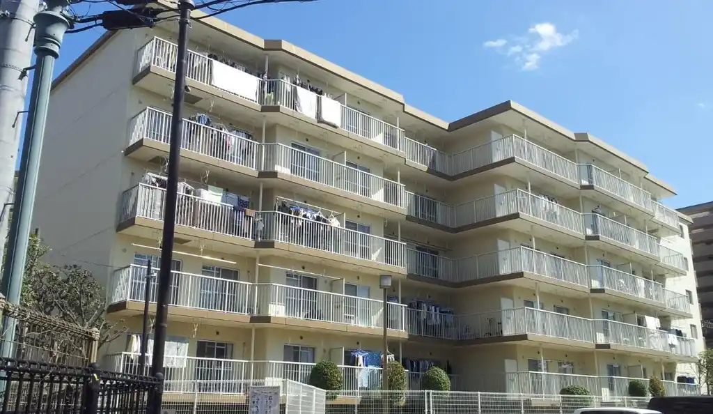 アドリーム新百合ヶ丘A 外観