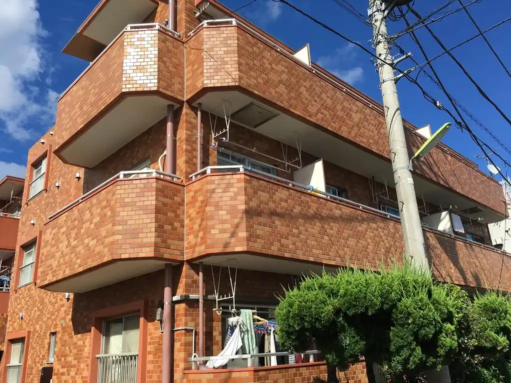 アイロン若林 外観