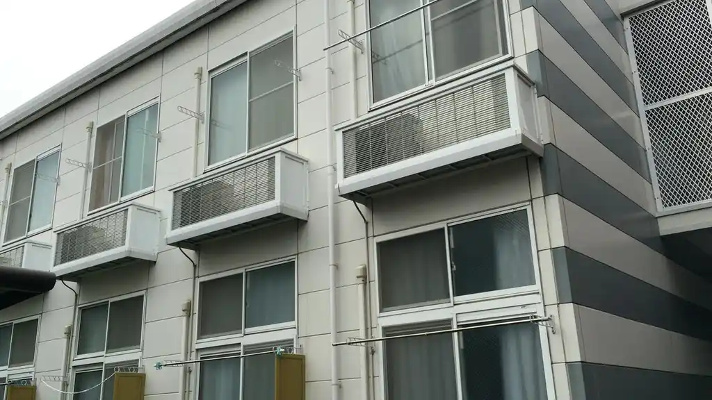 レオパレスRIJEKA 外観