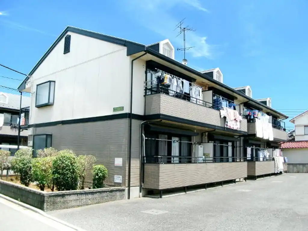 ジュネスハイム II 棟 外観