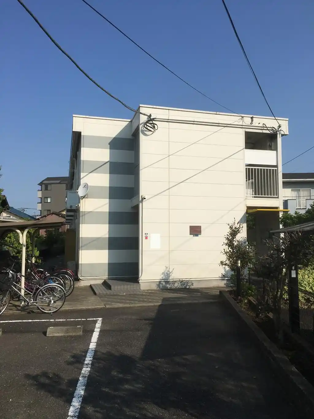 レオパレスミモザ 外観