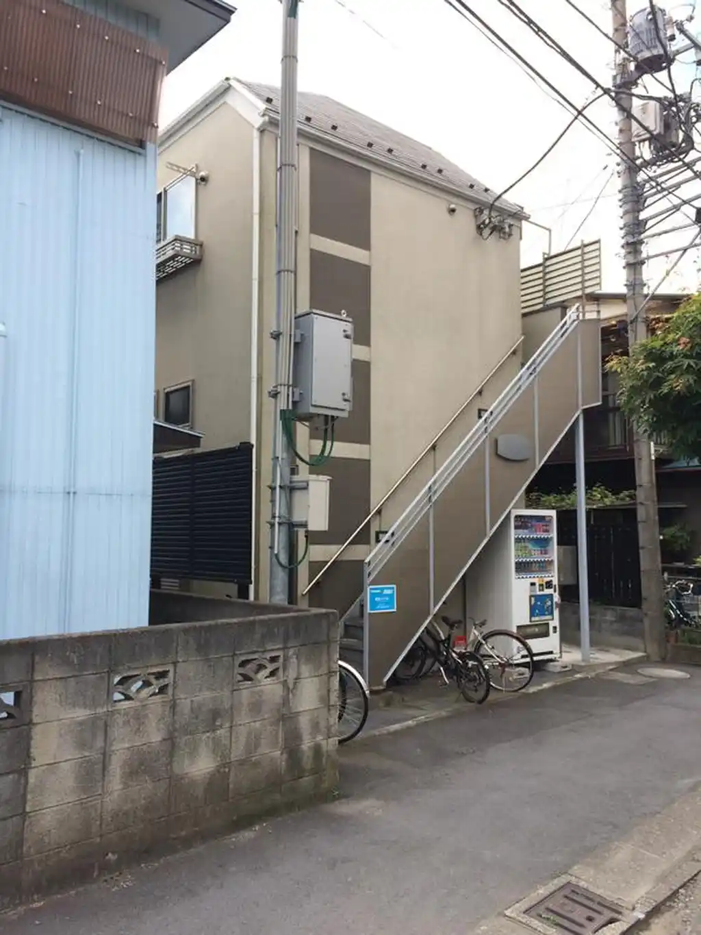 ハイフィールド II 外観