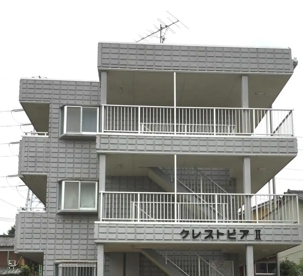 クレストピア II 外観
