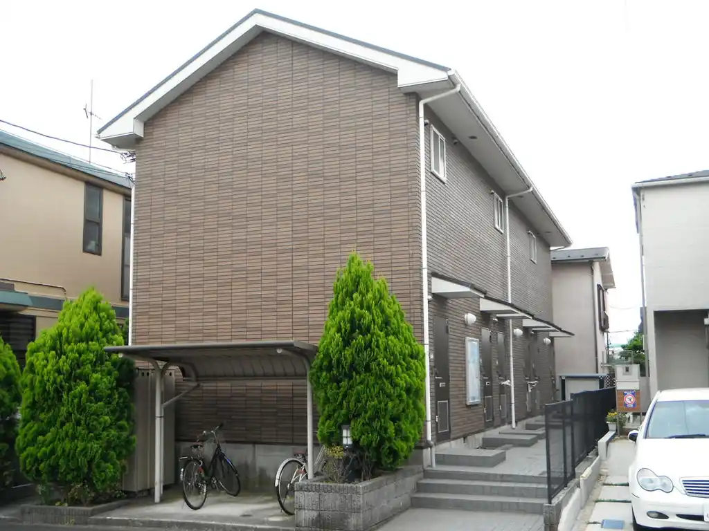 レオパレスウェルスプリング 外観