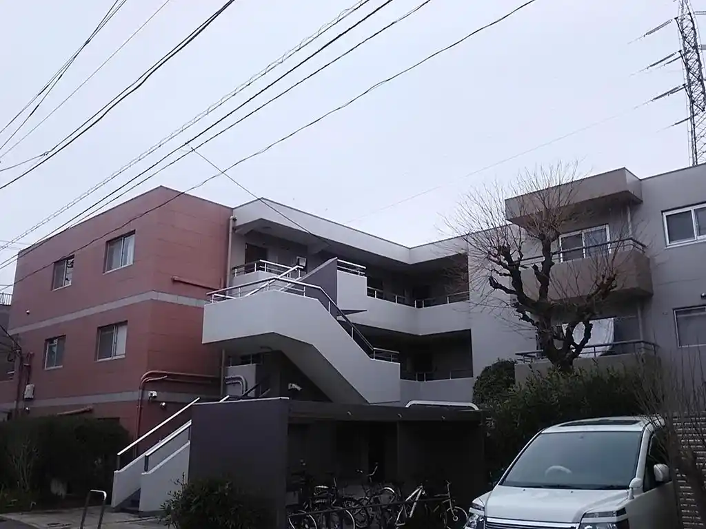 第4プラムハイツ 外観