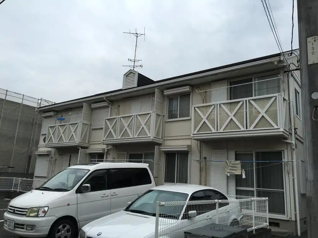 リーウィンズ本中山 外観