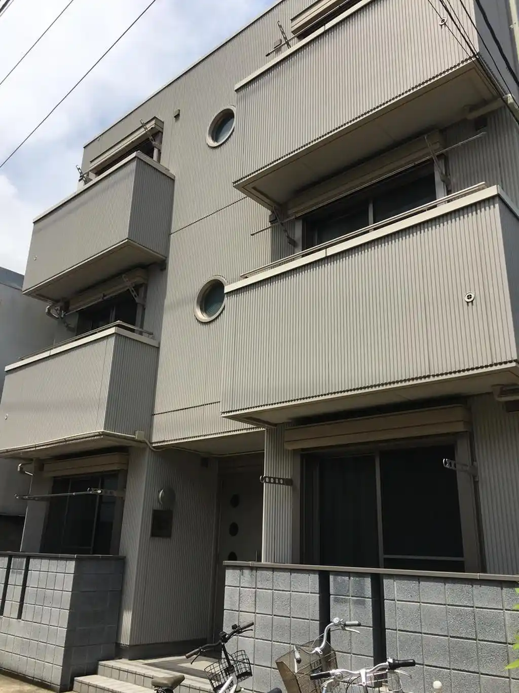 ヴィラージュ根岸 外観