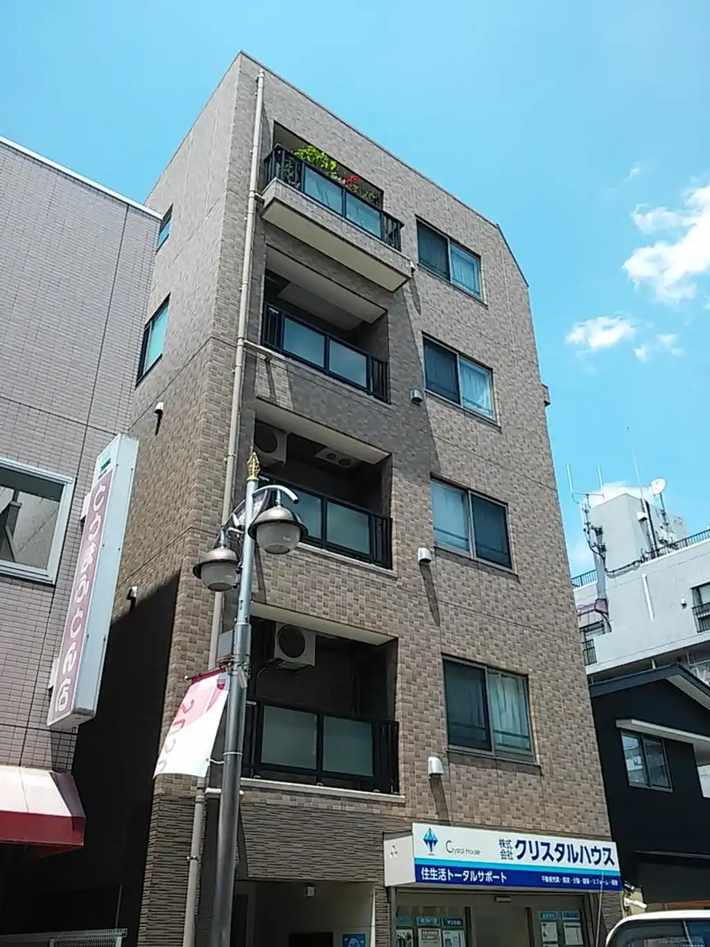 グランドール久米川 中 外観