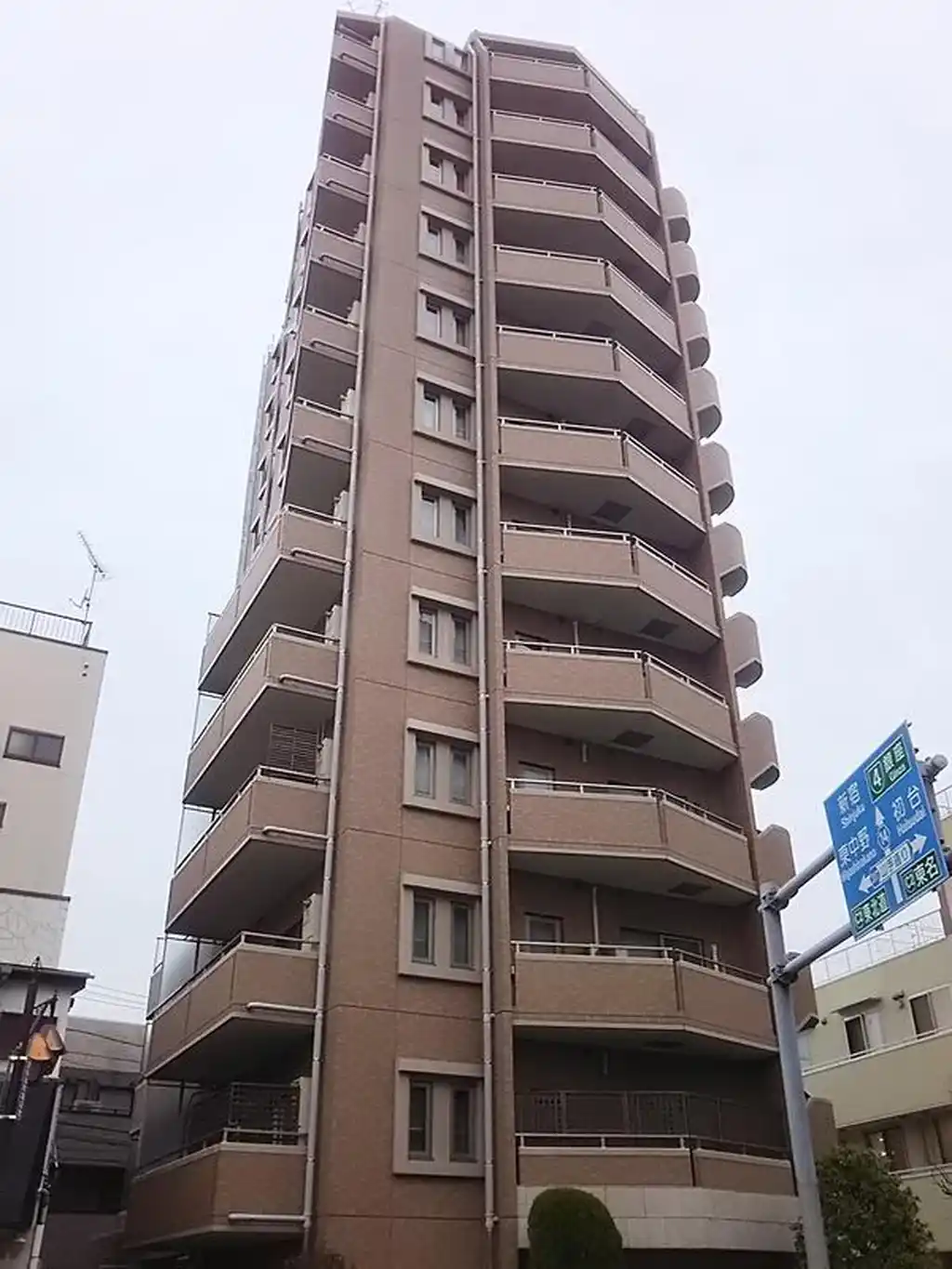 アイディーコート新宿西アルテ 外観