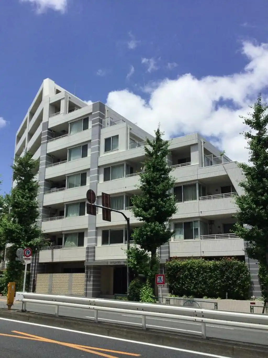 ダイナシティ碑文谷 外観